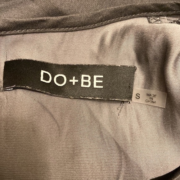 Do + Be Small Pullover Keyhole Closure Smock Waist Ruffles Long Sleeves Dress - Picture 5 of 6